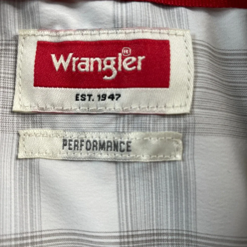 Wrangler Performance Men's 2XL Plaid Long Sleeve Button Up Shirt‎ Gray White